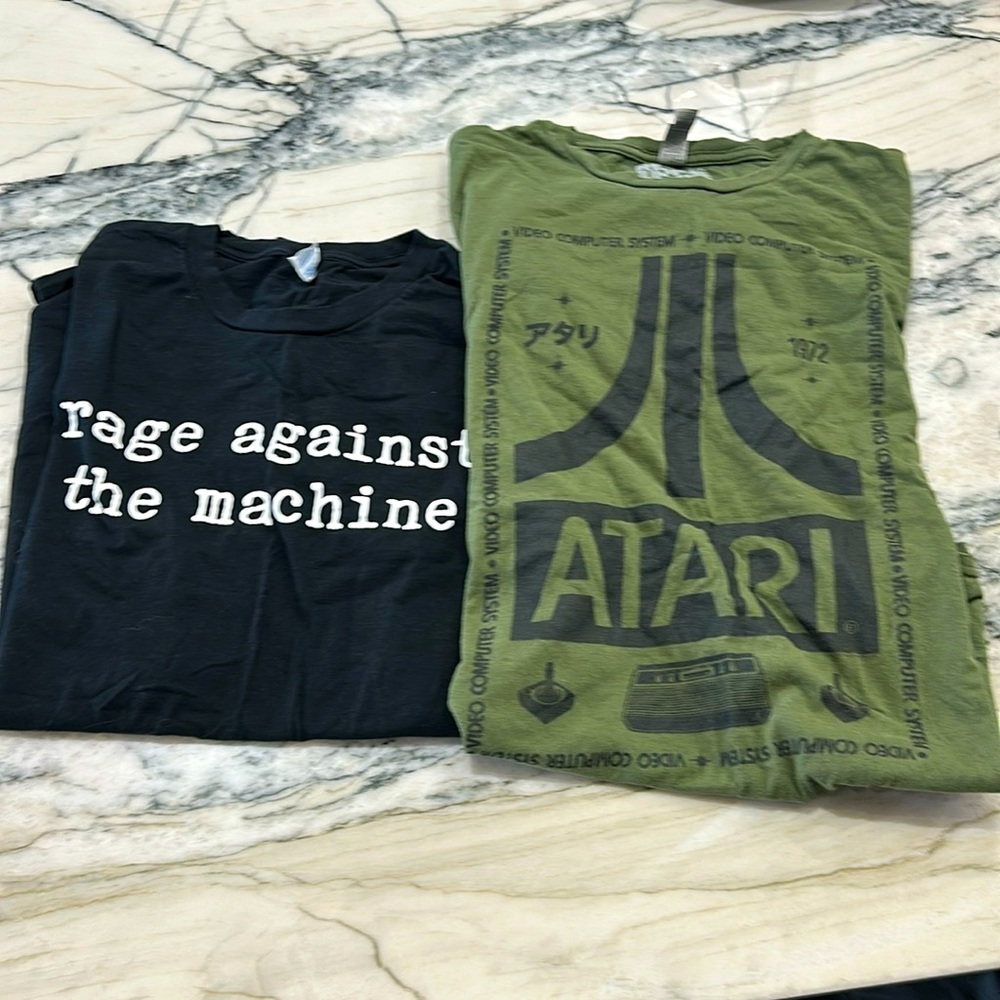 Men’s novelty T-shirt 2 pack L, Atari & rage against the machine graphic prints